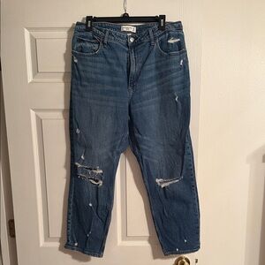 A&F Distressed Blue Jeans 14R